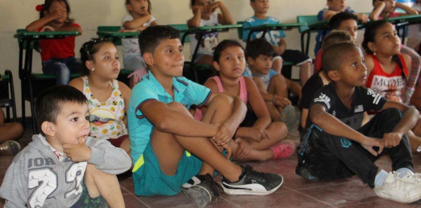 CVC LIDERA CINECLUB AMBIENTAL INFANTIL CON NIÑOS DEL ICBF