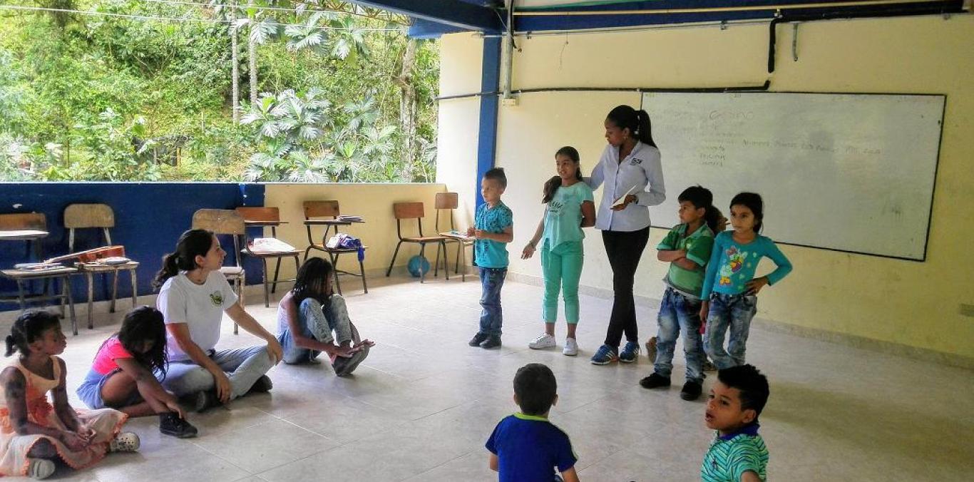 NIÑOS DE EL CAUCHAL, EN DAGUA, APRENDEN DE LAS RIQUEZAS DEL ÁREA PROTEGIDA DONDE VIVEN