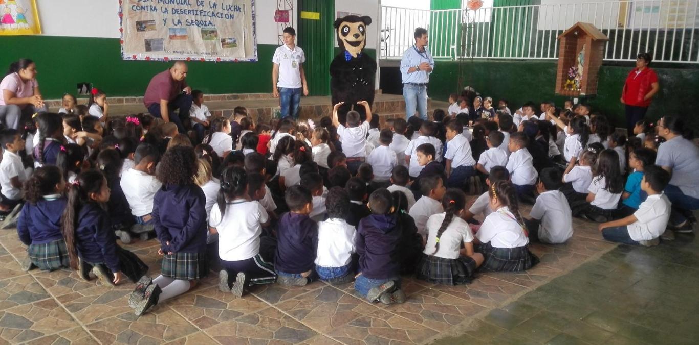 VIGÍAS AMBIENTALES LLEVAN MENSAJE DE LA CONSERVACIÓN DEL BOSQUE Y EL AGUA EN CALIMA