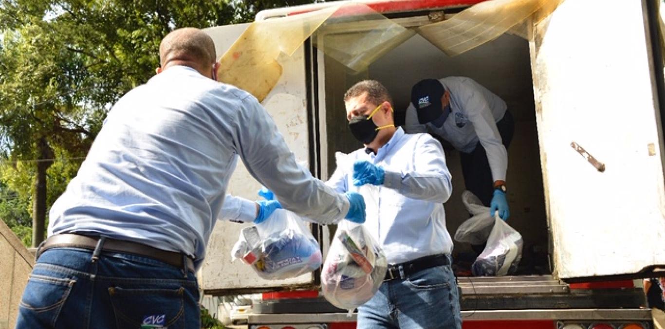 SOLIDARIDAD CON FAMILIAS QUE VIVEN DEL ECOTURISMO Y EL RECICLAJE