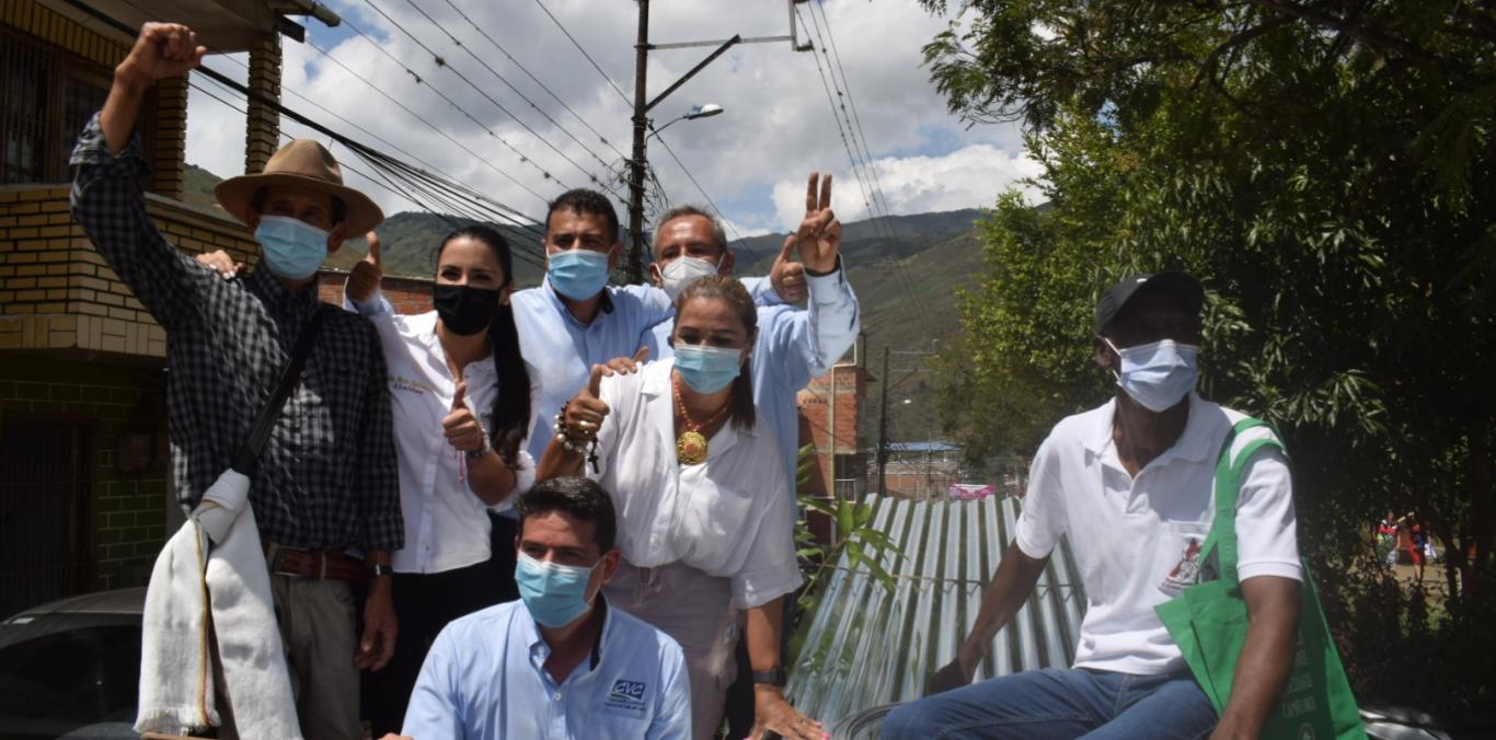 CON 61 FAMILIAS DE DAGUA, CVC REINICIÓ LA ENTREGA DE INSUMOS DE AGROECOLOGÍA