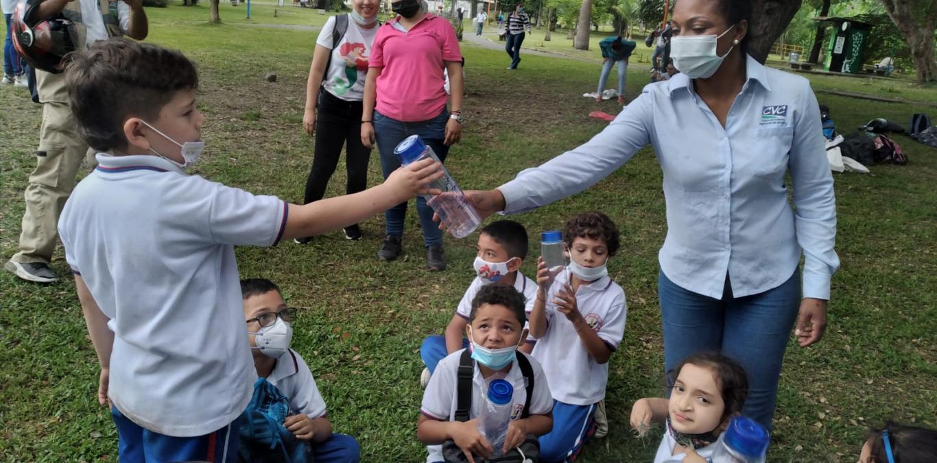 CON AVENTURAS EN LA NATURALEZA, NIÑOS CELEBRARON DÍA DE LA TIERRA Y DEL ÁRBOL