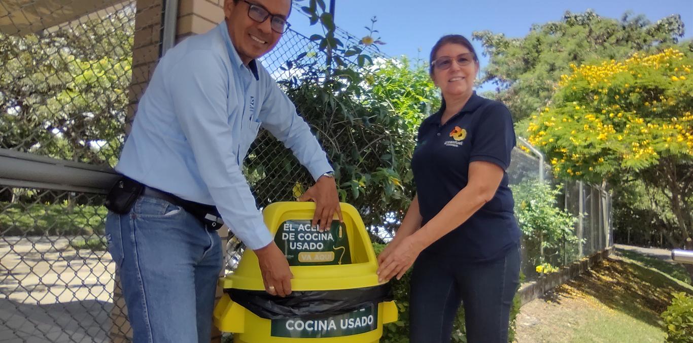 SE INSTALÓ UN NUEVO PUNTO DE RECOLECCIÓN DE ACEITE DE COCINA USADO EN LA UNIÓN