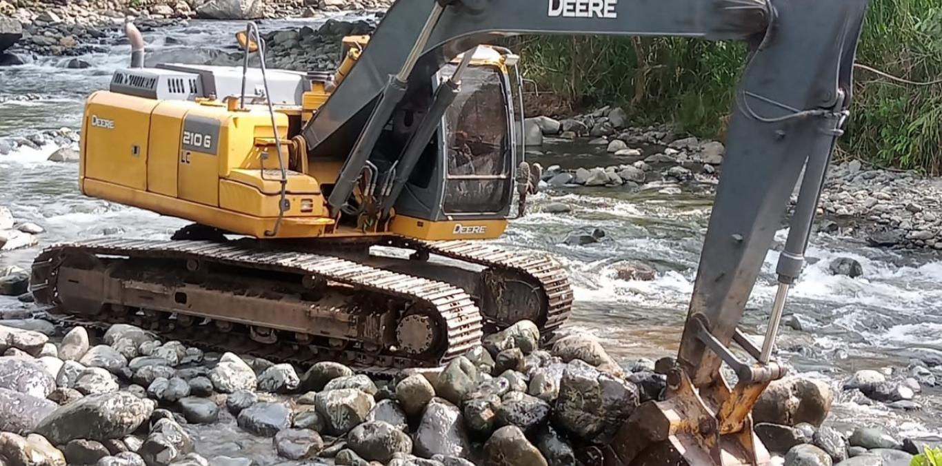 ¡NO SE PREOCUPE, ESTAMOS LIMPIANDO EL RÍO PANCE!