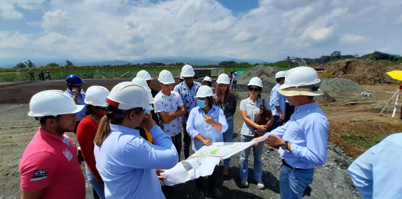 JÓVENES DE PALMIRA CONOCIERON CÓMO FUNCIONA UNA PTAR  