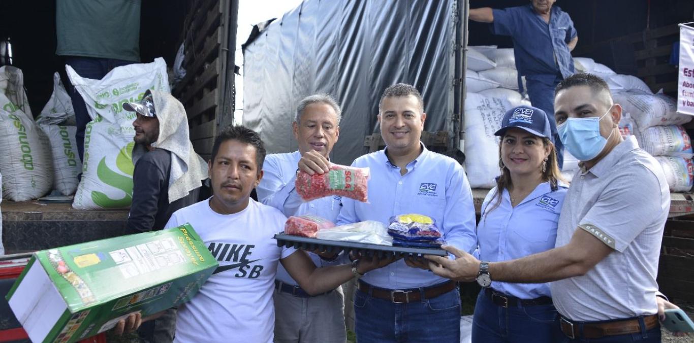 CVC SUPERÓ SU META DE ENTREGA DE INSUMOS DE AGROECOLOGÍA, YA SON 5.100 KITS