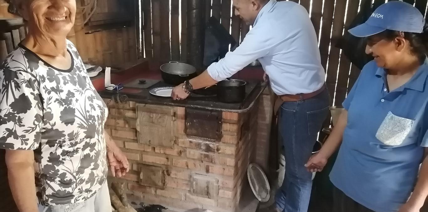 "GRACIAS A ESTA ESTUFA ECOEFICIENTE, LA SALUD DE MI MAMÁ HA MEJORADO"