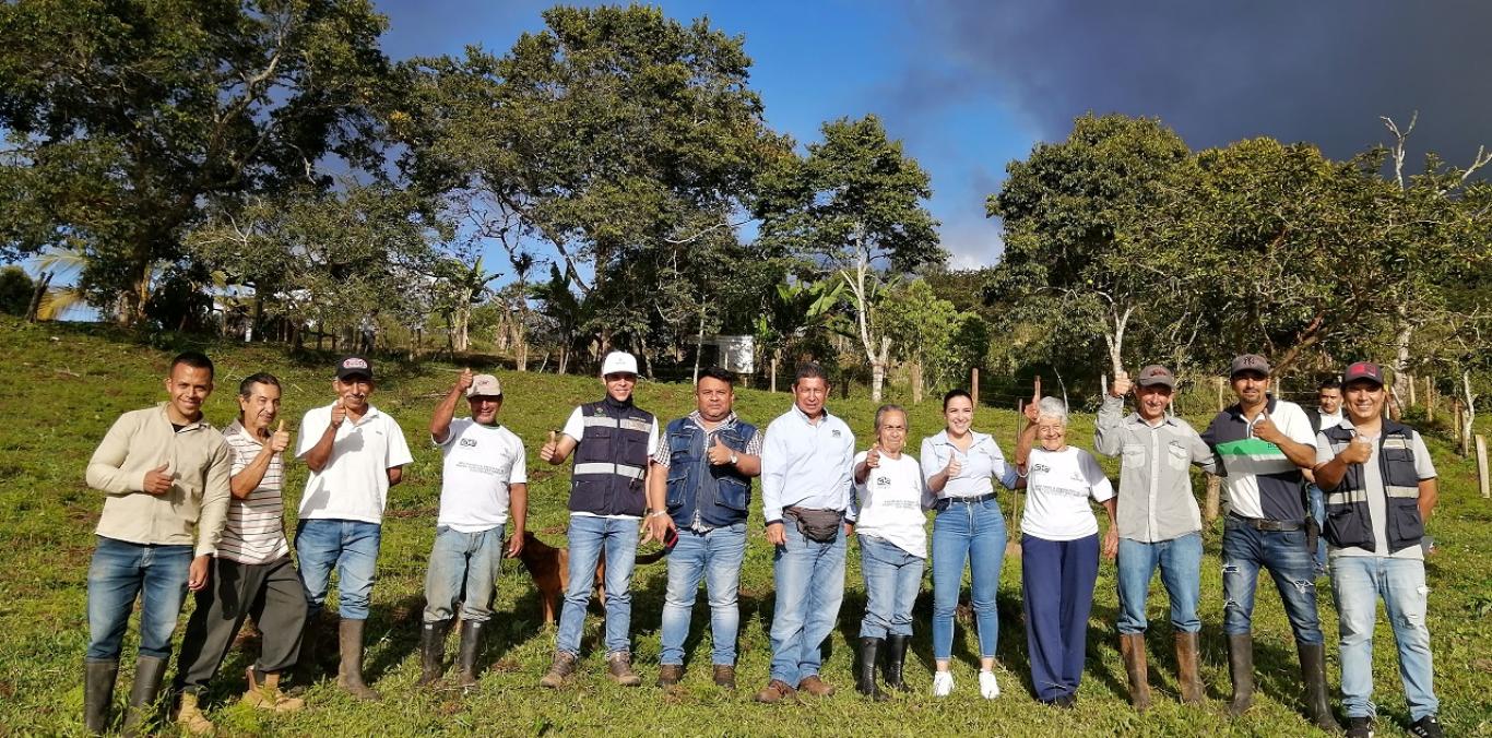 10 FAMILIAS DE DAGUA LE DIERON EL SÍ A LOS PAGOS POR SERVICIOS AMBIENTALES