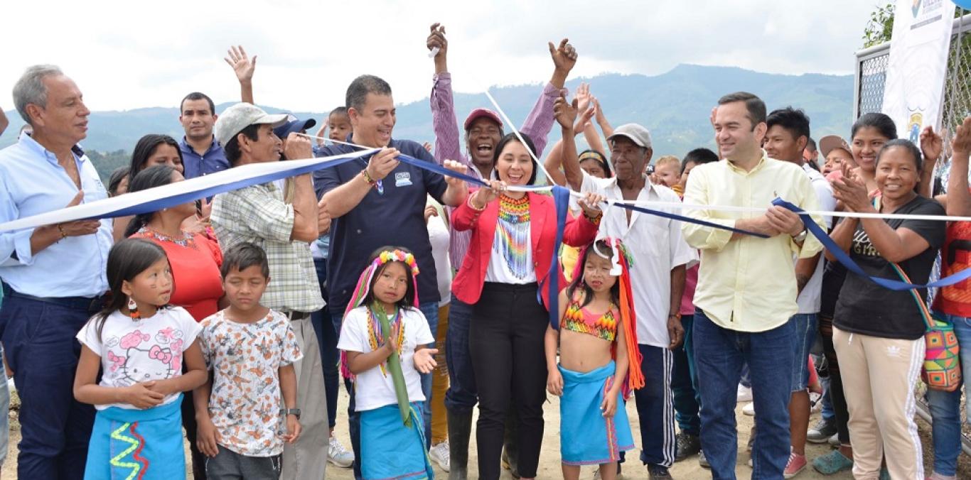 CERCA DE 400 PERSONAS ENTRE  FAMILIAS INDÍGENAS Y CAMPESINAS EN RESTREPO Y VIJES  YA TIENEN AGUA POTABLE 