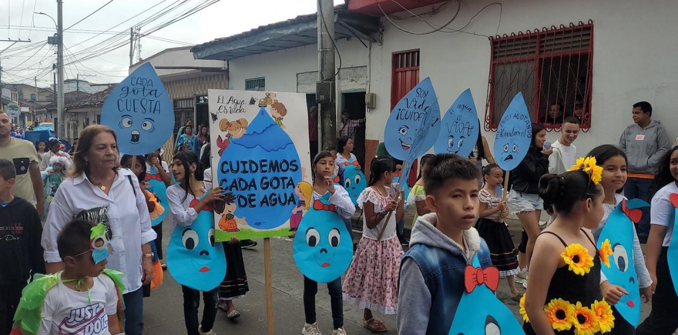 LA CVC PARTICIPÓ EN LA NOVENA VERSIÓN DEL CARNAVAL DEL AGUA EN ALCALÁ, LA VILLA DEL SAMÁN