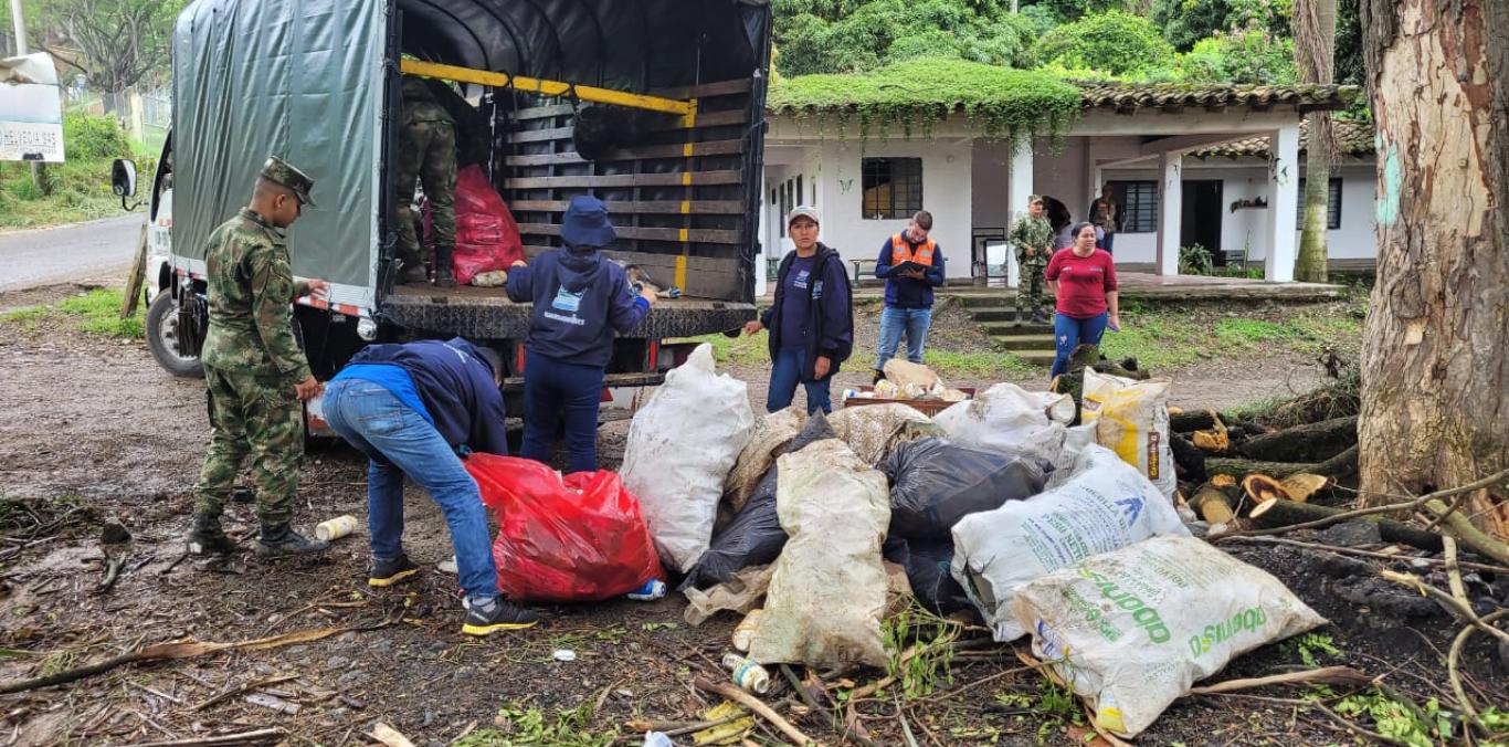 SE REALIZÓ JORNADA DE RECOLECCIÓN DE AGROQUÍMICOS EN VIJES