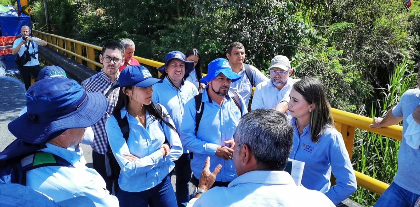 PUENTE EL ALAMBRADO FUE INSPECCIONADO POR AUTORIDADES AMBIENTALES DEL VALLE Y QUINDÍO