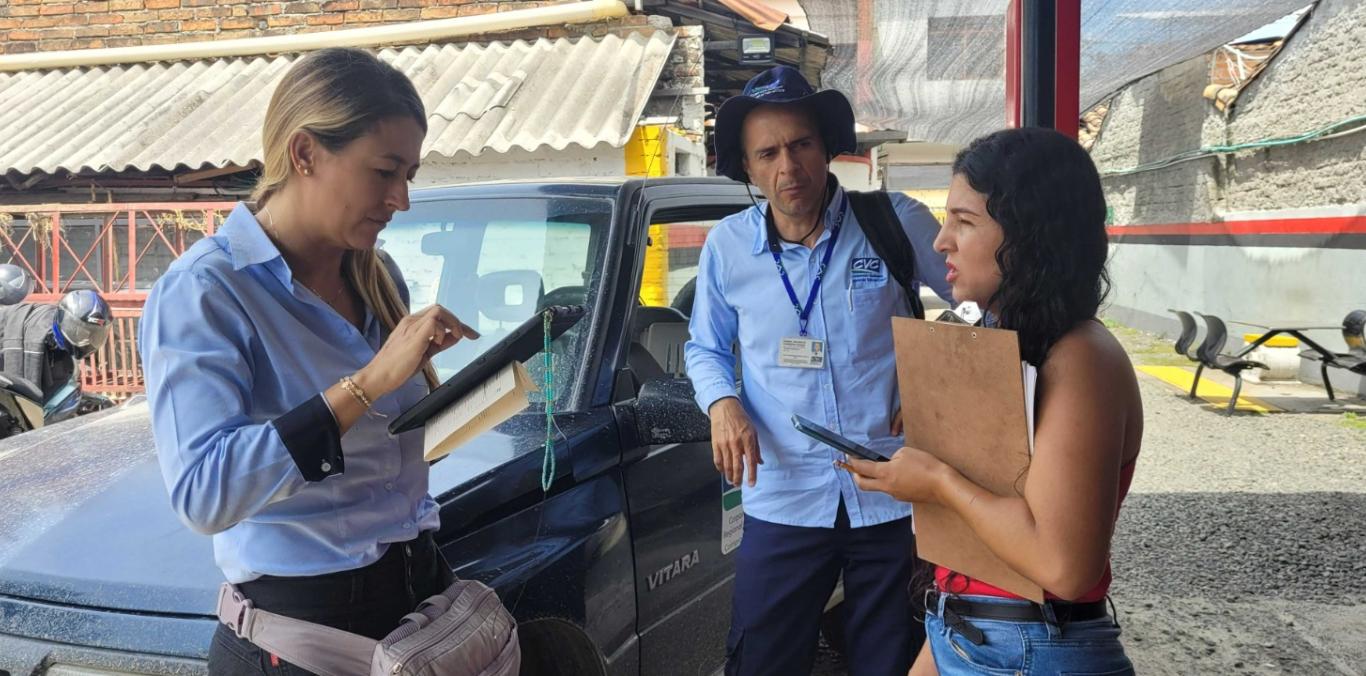 VIGILAN USO RACIONAL DE AGUA EN ESTACIONES DE SERVICIO Y LAVADEROS DE CARROS 