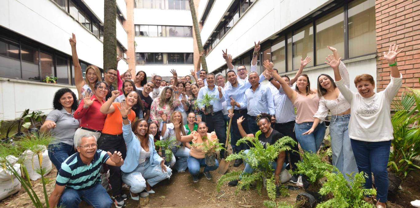 69 AÑOS CONTRIBUYENDO EN EL CUIDADO DEL MEDIO AMBIENTE