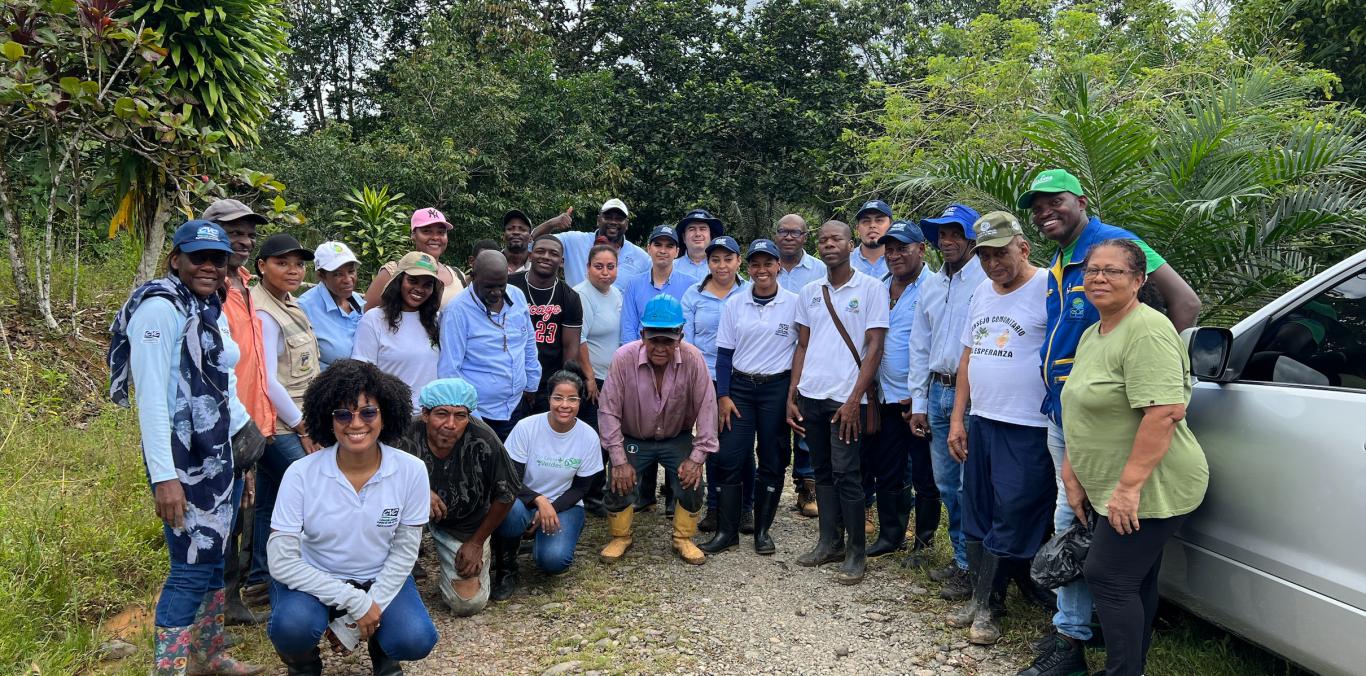 400 ÁRBOLES FUERON SEMBRADOS EN BUENAVENTURA