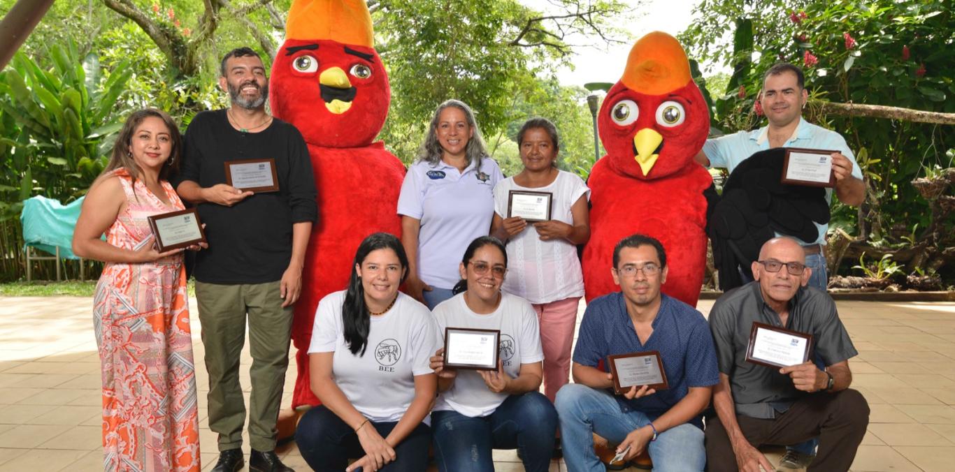  PREMIARON A LOS MEJORES PROYECTOS AMBIENTALES ESCOLARES - PRAE DEL VALLE