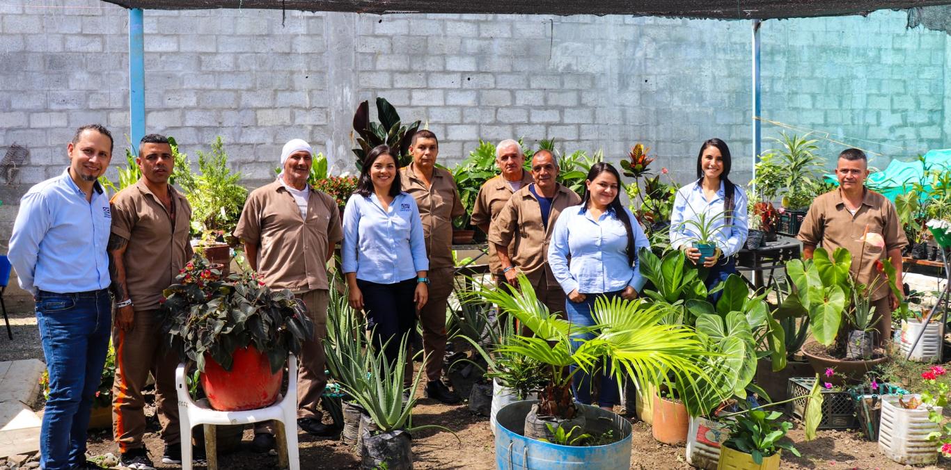 PERSONAS PRIVADAS DE LA LIBERTAD EN CÁRCEL DE TULUÁ SE CAPACITAN EN SEGURIDAD ALIMENTARIA