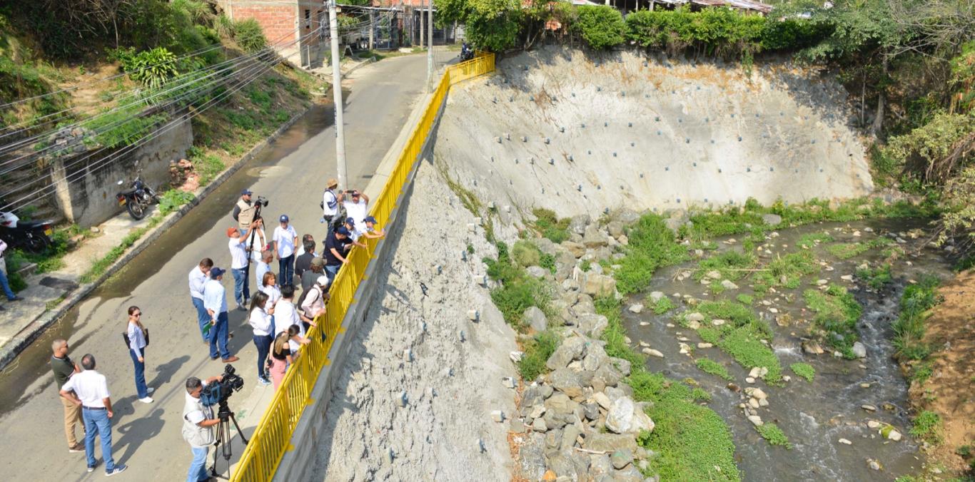 ANTES QUE LLEGUEN LAS LLUVIAS: CVC ENTREGA 5 OBRAS DE GESTIÓN DEL RIESGO EN CALI