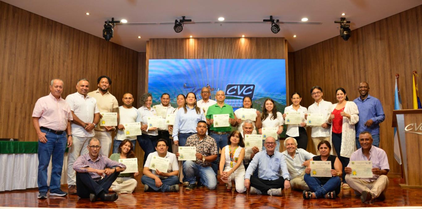 EMPRESAS MADERERAS RECIBIERON CERTIFICACIÓN POR LEGALIDAD FORESTAL