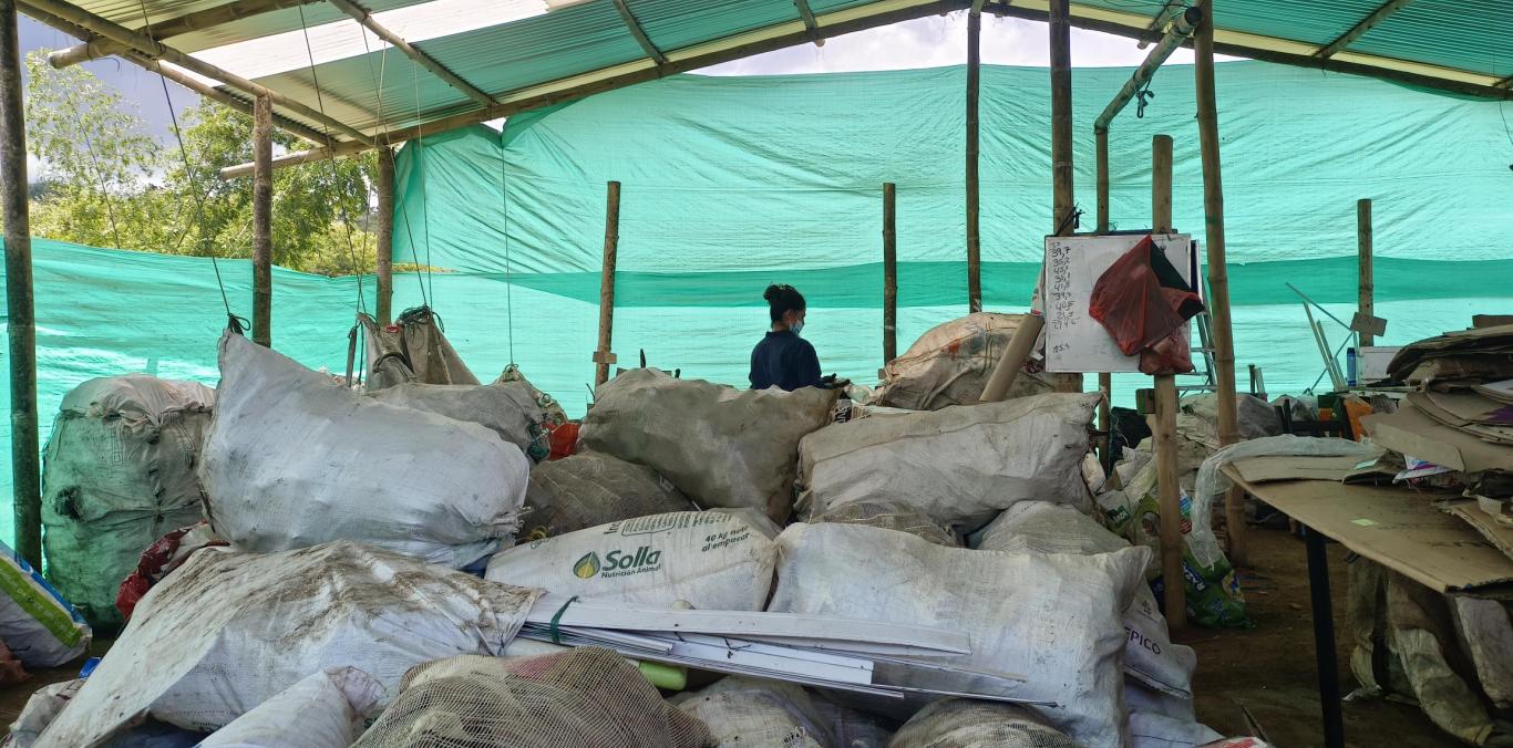JÓVENES DE DAGUA TRANSFORMAN EL RECICLAJE EN UNA FUENTE DE VIDA Y PROGRESO