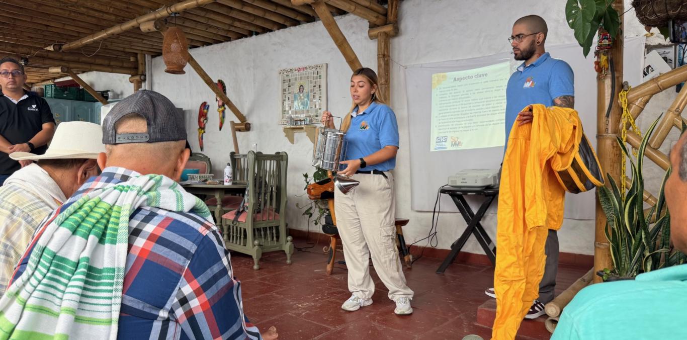 APICULTURA FORTALECE LA CONSERVACIÓN Y LA ECONOMÍA FAMILIAR EN MODÍN, CARTAGO