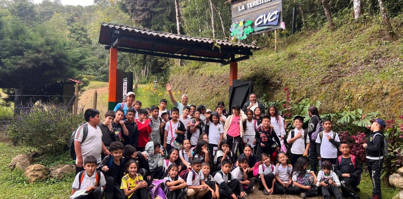 LA EDUCACIÓN AMBIENTAL EN EL VALLE SE CELEBRA FORTALECIENDO CONEXIÓN ENTRE COMUNIDADES Y NATURALEZA