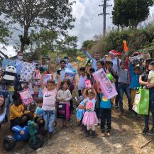 EN ESTA NAVIDAD, LA CVC LLEVÓ AMOR Y ALEGRÍA A LOS NIÑOS DE LA VEREDA CAMELLONES, EN EL CAIRO