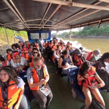 En medio de un intercambio académico con la Universidad del Valle, jóvenes estudiantes de tan importante alma mater de talla mundial, provenientes de Estados Unidos, Indonesia, Etiopia y China, participaron del recorrido por el río Cauca.