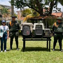 TRES GUACAMAYAS Y DOS LOROS FUERON DECOMISADOS EN UN OPERATIVO EN CARTAGO