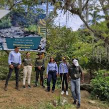 CVC HACE UN LLAMADO A NO LAVAR VEHÍCULOS EN RÍOS