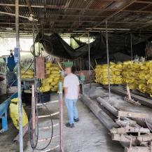 MADERAS PLÁSTICAS ECOLÓGICAS: EL NEGOCIO VERDE QUE TRANSFORMA 100 TONELADAS DE RESIDUOS AL MES