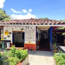 EMPRENDIMIENTO FAMILIAR UNE AL AROMA DEL CAFÉ CON LA RIQUEZA DEL AVISTAMIENTO DE AVES