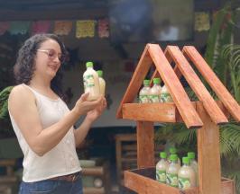 PULPAS DE FRUTAS SE TRANSFORMAN EN VINAGRE ORGÁNICO EN LA CUMBRE
