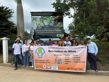 GUARDIANES DEL RECICLAJE CELEBRAN SU LABOR EN LA RESERVA DE YOTOCO