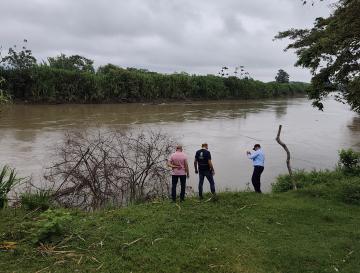 CVC Y ALCALDÍA DE LA VICTORIA INTENSIFICAN MONITOREO PREVENTIVO EN DIQUES DE PROTECCIÓN DE ORILLA