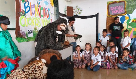 CON PUESTA EN ESCENA ENSEÑAN  QUE LOS ANIMALES SILVESTRES NO SON MASCOTAS