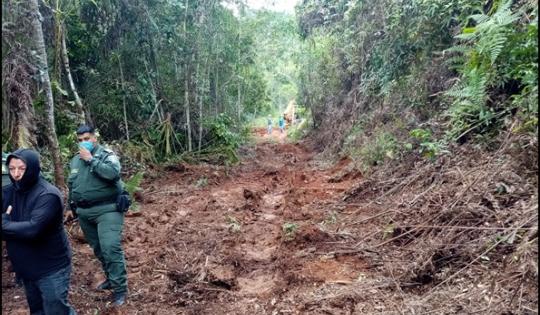 Tras haber sido mencionada en un comunicado de la Sociedad de Activos Especiales (SAE) sobre la disputa del predio conocido como “caballo loco”, ubicado en zona rural de Dagua, la CVC aclara que su competencia sobre el lugar solo se ha limitado a la verificación de presuntas infracciones ambientales, sin ninguna relación con las acciones de la SAE.