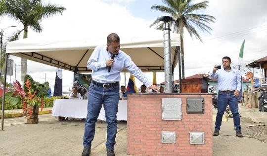 En este municipio, se lleva a cabo uno de los proyectos de mayor impacto socioambiental que la CVC ejecuta en todo el territorio: se implementarán estufas ecoeficientes en predios de pequeños propietarios rurales, la mayoría, sin acceso a otras fuentes energéticas. También se constataron los impactos positivos de los Acuerdos Recíprocos por el Agua y el apoyo a instituciones educativas para la producción sostenible agropecuaria.