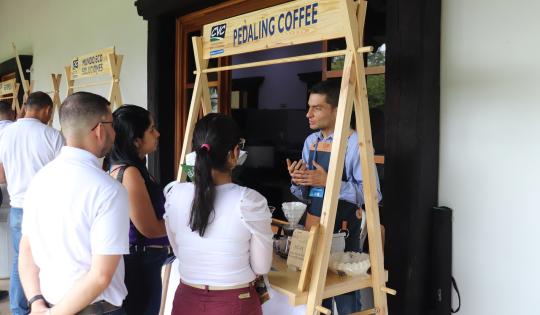 FUE EXITOSA LA PRIMERA MUESTRA COMERCIAL ITINERANTE DE NEGOCIOS VERDES