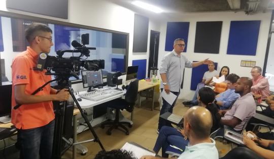 CON SIETE EMISORAS COMUNITARIAS Y 25 PERIODISTAS, SE REALIZA EL TALLER "LA RADIO PARA LA EDUCACIÓN AMBIENTAL"