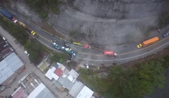 CVC RECOMIENDA ALEJARSE DE FUENTES HÍDRICAS CERCANAS A DERRAME DE ÁCIDO CLORHÍDRICO EN DAGUA