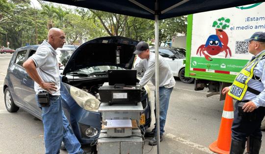 CVC INICIA OPERATIVOS DE CONTROL A FUENTES MÓVILES EN EL SURORIENTE DEL VALLE    