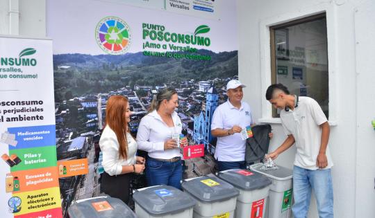 CVC INAUGURÓ PUNTO LIMPIO EN VERSALLES PARA LA CORRECTA DISPOSICIÓN DE RESIDUOS POSCONSUMO