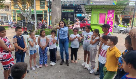EL ÁGUILA SE LLENÓ DE COLOR, ARTE Y NATURALEZA EN SU PRIMER FESTIVAL DE AVES