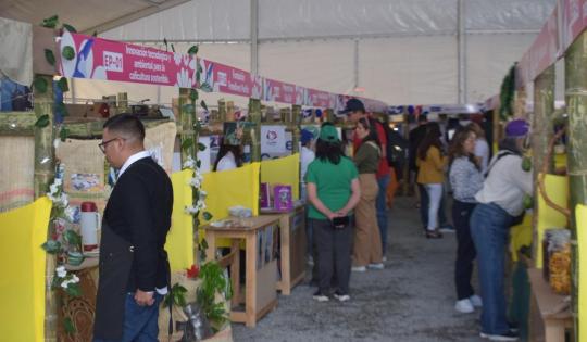 LA CVC PRESENTÓ SU EXITOSA EXPERIENCIA DE LA GRAN VITRINA VERDE EN BIOEXPO