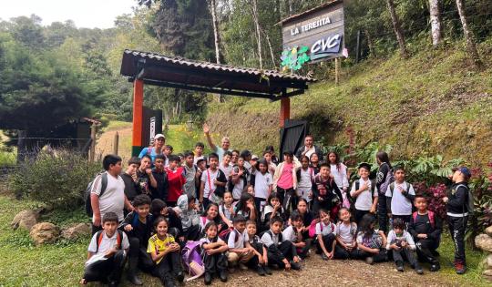 LA EDUCACIÓN AMBIENTAL EN EL VALLE SE CELEBRA FORTALECIENDO CONEXIÓN ENTRE COMUNIDADES Y NATURALEZA