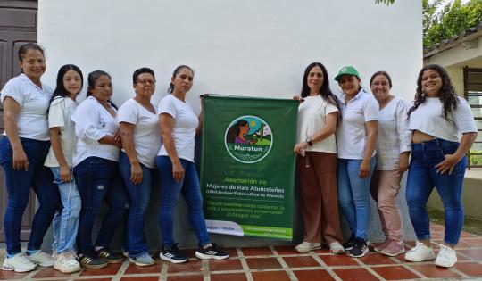 MUJERES IMPULSAN UN NEGOCIO VERDE EN ÁREA PROTEGIDA DE DAGUA